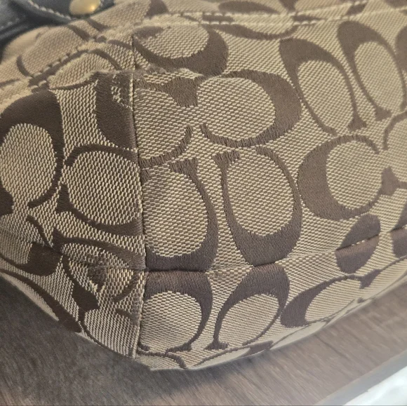 Coach Signature Ergo Belted Hobo - Picture 11 of 16